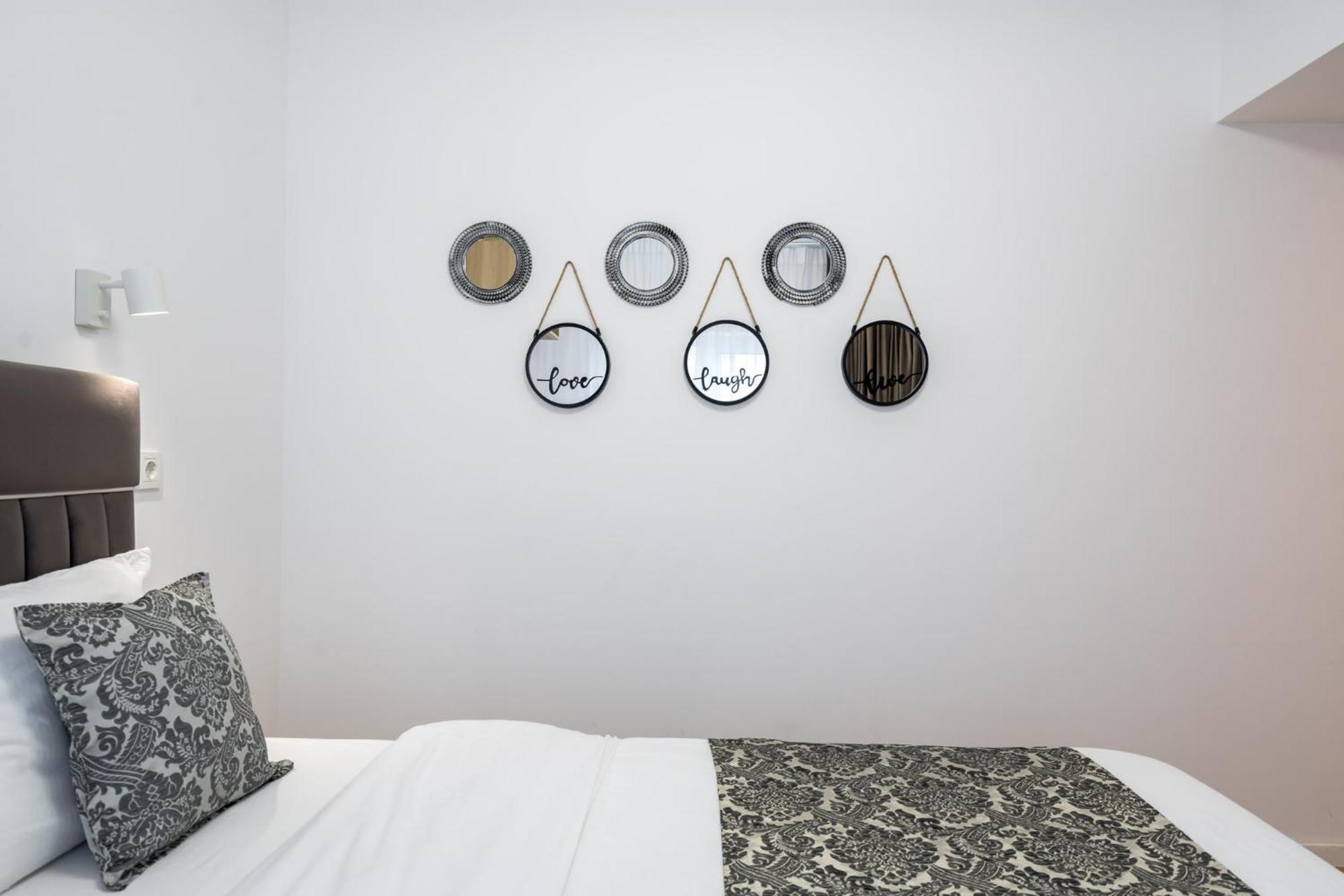Breeze - Modern Escape In Pipera Apartment บูคาเรสต์ ภายนอก รูปภาพ